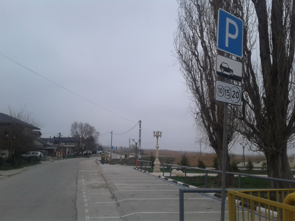 Рядом с парком «Трапезунд» в Витязево организовали платную парковку