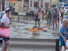 «Паралия» утонула – туристы плавают на матрасах