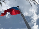 В Анапе открыли гигантский флагшток с огромным флагом РФ