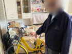 В Анапе мужчина украл со стоянки велосипед "Ofo"