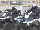В Анапе полицейские устроили школьникам экскурсию на квадроциклах