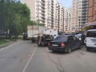 В Анапе водитель "Приоры" припарковался на проезжей части и был найден полицией