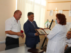 Врачей в Анапе наградили за участие в борьбе с коронавирусом
