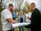 Глава Анапы проверила благоустройство в Цибанобалке и Юровке: есть отставание от графика
