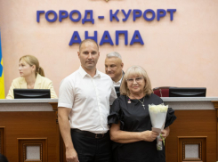 В Анапе работников торговли поздравили с профессиональным праздником