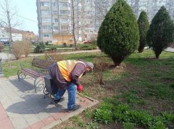 В микрорайонах Анапы усилили работы по благоустройству