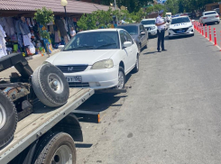 Неправильная парковка и тонировка: полиция Анапы занялась нарушителями ПДД 