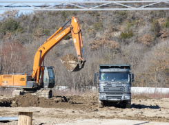 В Сукко возводят трехэтажную школу на 1100 мест