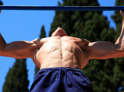 Во всемирный день подтягиваний анапчан приглашают заработать баллы для родины