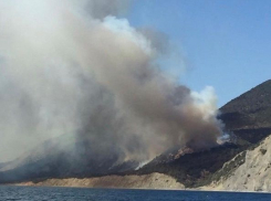 Пожар в Большом Утрише тушат 197 человек