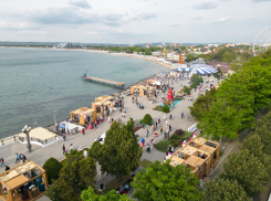 Лектории, дискуссии и моноспектакли – в Анапе стартует эногастрономическая ярмарка