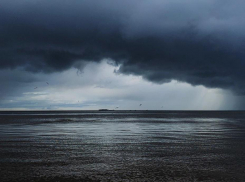В Анапе объявили штормовое предупреждение: возможны гроза и град