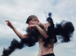 Туристы в Анапе вместо морского воздуха вынуждены вдыхать выхлопные газы генераторов