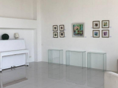 В Анапе проходит художественная выставка «Совершенство равновесия»