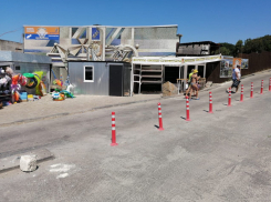 Незаконно установленный шлагбаум демонтировали на Большом Утрише под Анапой