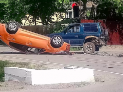 В Анапе подожгли банкомат, а на дачной дороге перевернулся Kia