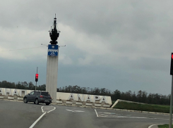 В Анапе на повороте  в аэропорт, где происходят жуткие ДТП, установили светофор
