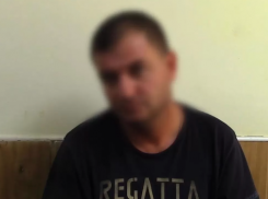 В Анапе мужчина украл из автомобиля туристки из Новосибирска 3,7 млн рублей