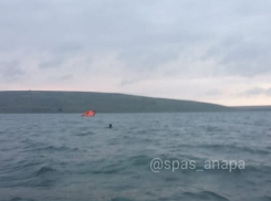 Кайтсерфера унесло в море под Анапой на 5 километров