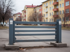 Жители станицы Гостагаевской просят сохранить шлагбаум на улице Героев Труда