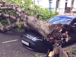 Что делать, если ваш автомобиль пострадал во время стихии? Комментирует юрист из Анапы