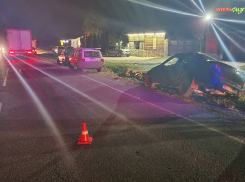 Под Анапой произошло ДТП: грузовик сбил двое подростков 