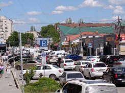Анапа встала? Летние пробки снова испытывают город на прочность