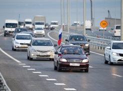 Анапчан приглашают отметить День России автопробегом по Крымскому мосту