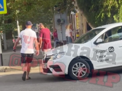 В Анапе водитель Mercedes пытался напасть на таксиста с перцовым баллончиком