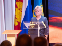 Новый мэр Анапы Светлана Маслова взяла курс на спасение пляжного сезона