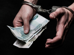 Замначальника анапского ЛО подозревают в покушении на мошенничество