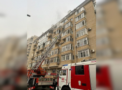 Анапские пожарные спасли из огня женщину и двоих ее детей