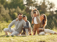 Мэр города поздравил анапчан с Днем семьи, любви и верности