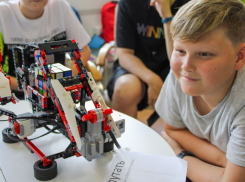 Без зубрежки и нудных уроков: школьникам Анапы предложат инновационные IT-курсы