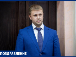 Начальник управления транспорта и дорожного хозяйства Александр Мичурин отмечает День рождения 