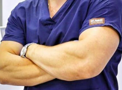 Анапчанка откровенно рассказала, как 8 марта её приводили в чувство «мальчики по вызову»