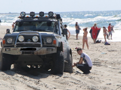 Любители покататься по пляжу попадут под прицелы видеокамер