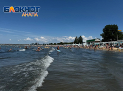 Сказочно теплое море - купаться нельзя: на  анапских пляжах красные флаги 