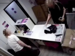 В Анапе менеджер пункта выдачи попалась на фиктивных возвратах