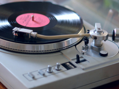 Анапские школьники будут на уроках изучать творчество The Beatles, Queen и ABBA