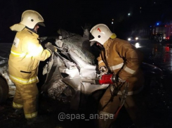 В Анапе на улице Гоголя произошло одно ДТП за другим, а в Джигинке погиб байкер