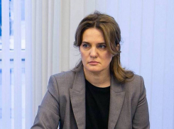 На вопросы жителей Анапы по Генплану ответила чиновник из администрации края Александра Устроева