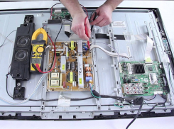 В Анапе пенсионерам увеличили яркость телевизора за 38 тысяч рублей