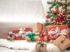 Только не свитер с оленями – какие подарки не стоит дарить анапчанам на Новый год 
