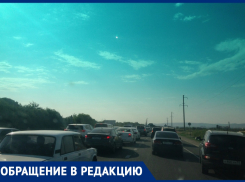 «Огромные пробки во время жары»: анапчанка о ситуации в районе Рассвета
