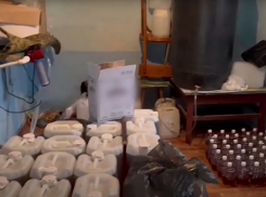 В Натухаевской полиция Анапы «накрыла» подпольный алкогольный завод