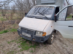 Под Анапой трое мужчин пытались украсть 750 метров электрического кабеля