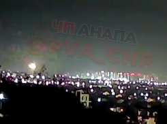 В Анапе жители приняли фейерверки за взрывы