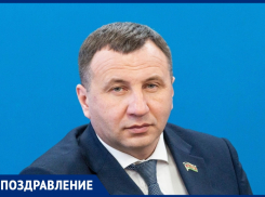 Спикер городской Думы Анапы Леонид Красноруцкий отмечает юбилей