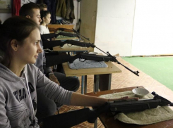 Студенты Анапы взяли в руки оружие 